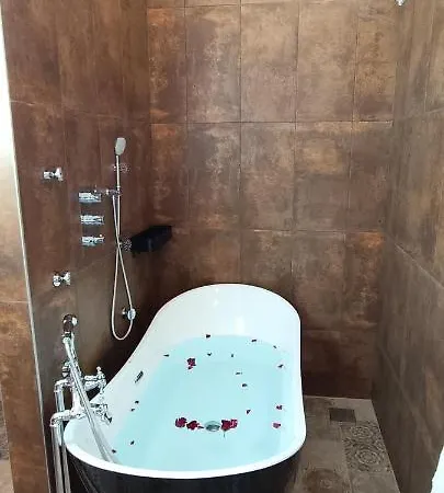 Le Marechal Duplex - Avec Jacuzzi - Hyper Centre アパート *