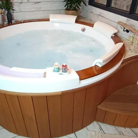 Le Marechal Duplex - Avec Jacuzzi - Hyper Centre Apartmán Caen