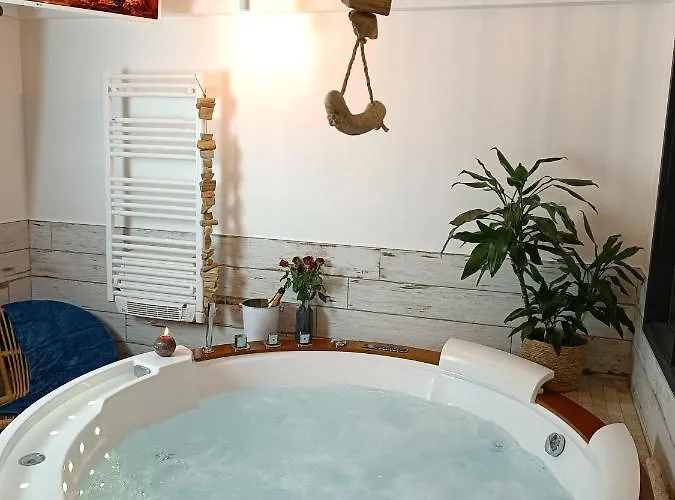 アパート Le Marechal Duplex - Avec Jacuzzi - Hyper Centre *